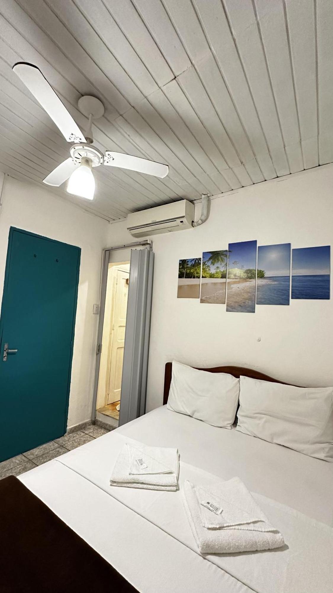 Manjericao Hotel *